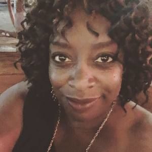 Meet your Posher, Carolyn